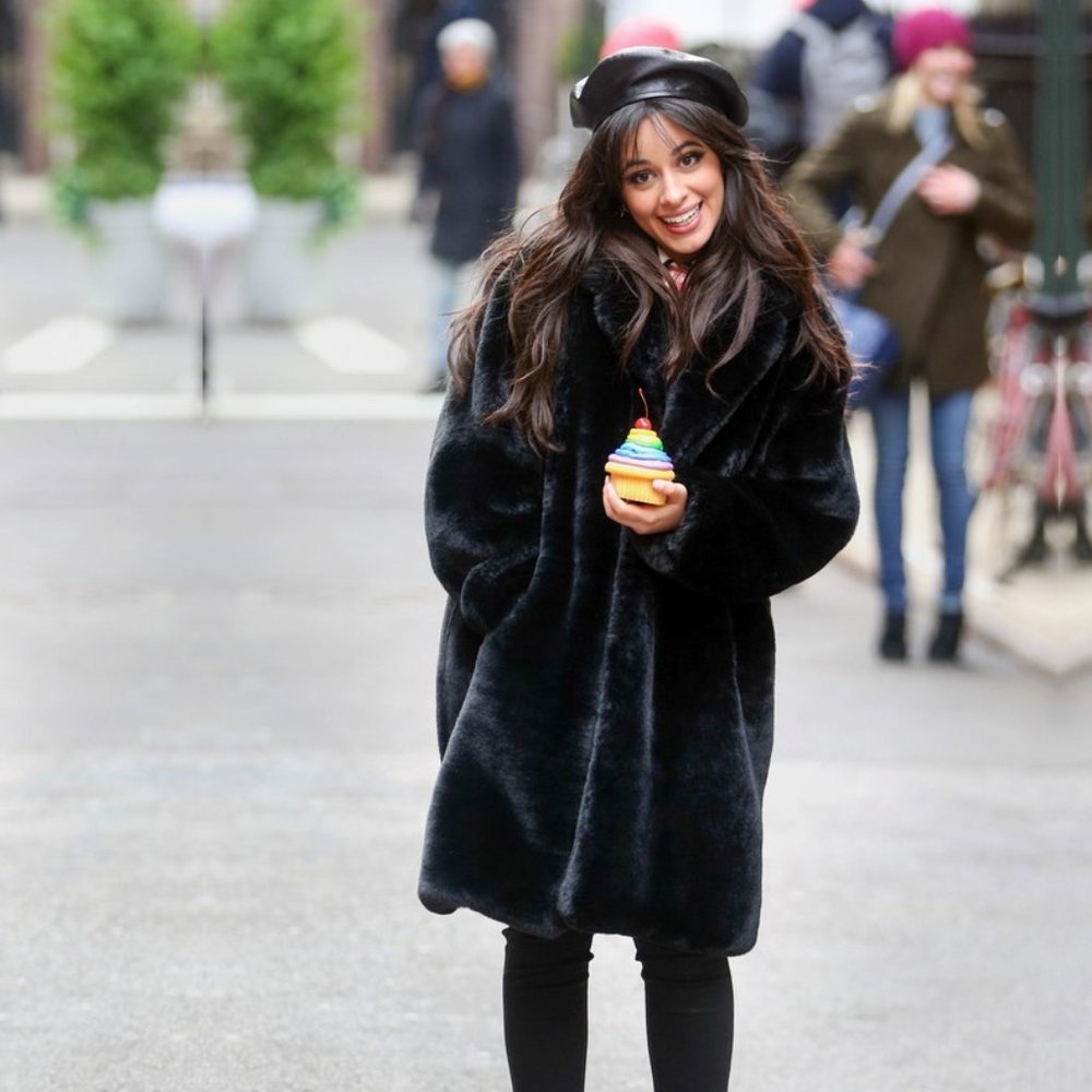 Sandro Ballote Oversized Faux Fur Coat in Black (EU40/US Large)